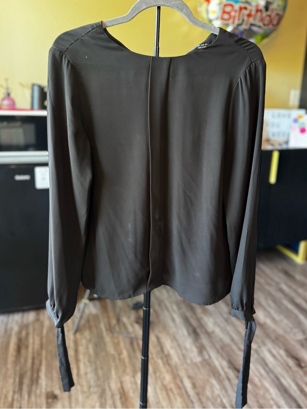 SHEIN Black Long-Sleeve Tie-Cuff Blouse